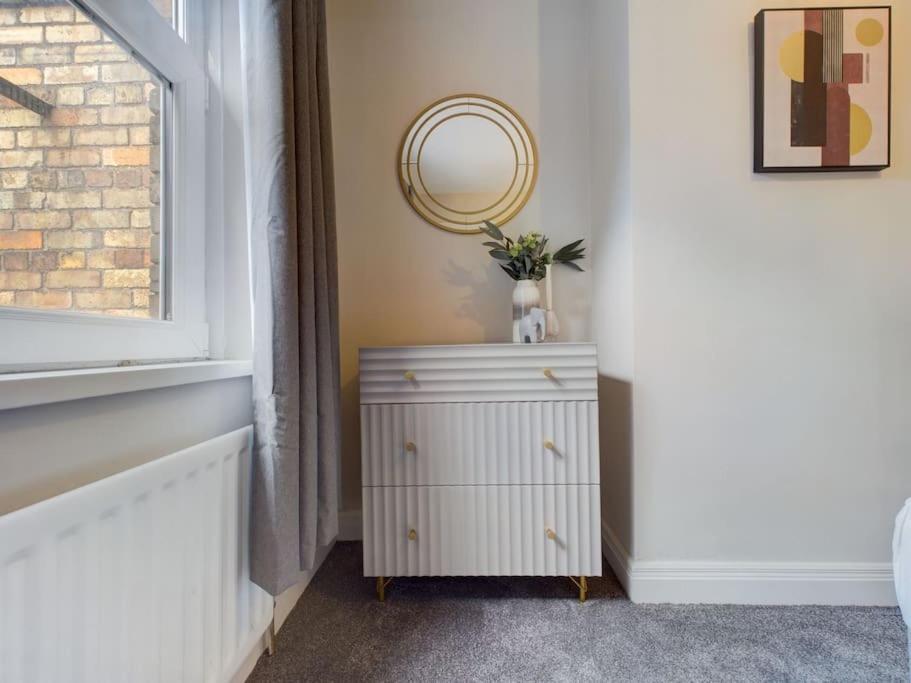 It'S Broadway Baby! Great House Close To City Centre Belfast Exterior photo